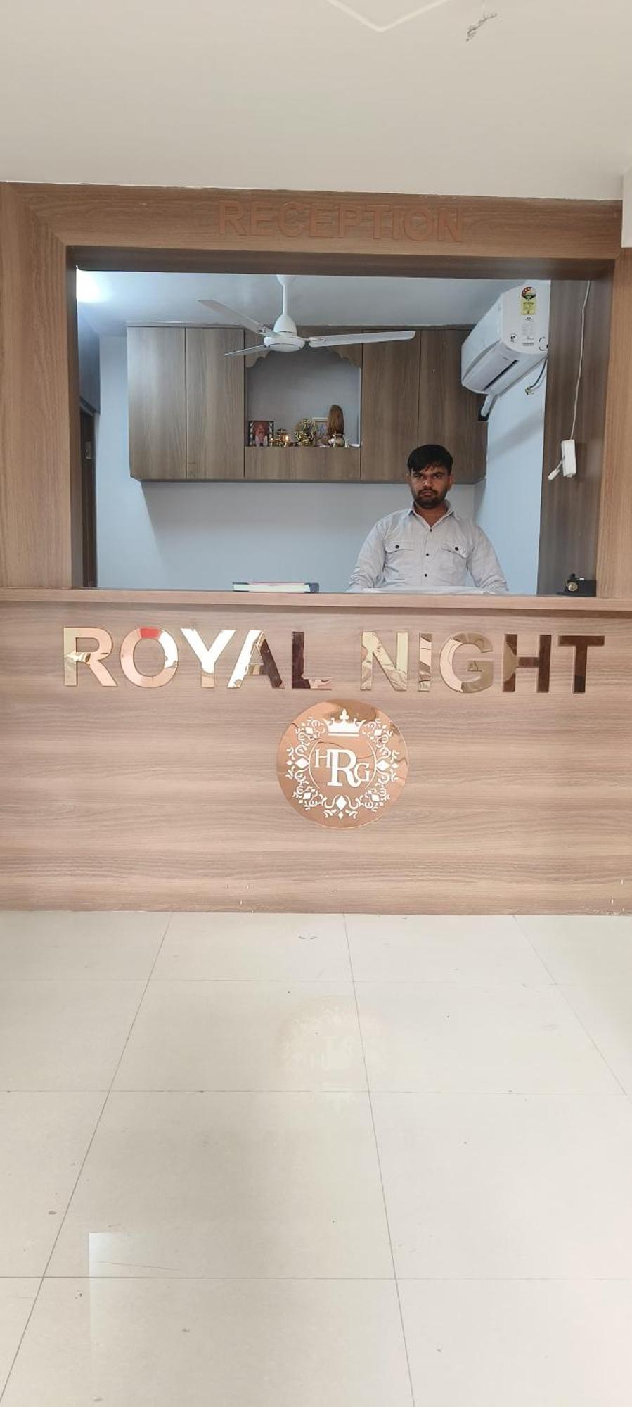 Hotel Royal Night Daman Esterno foto