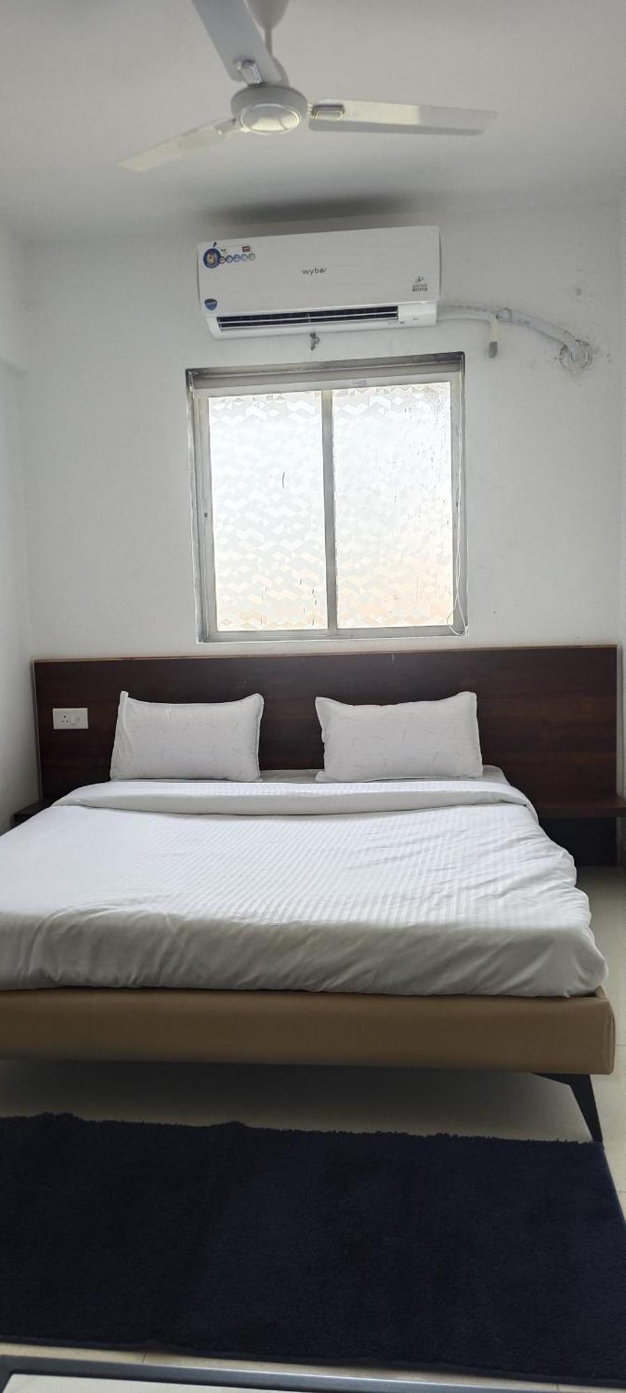 Hotel Royal Night Daman Esterno foto