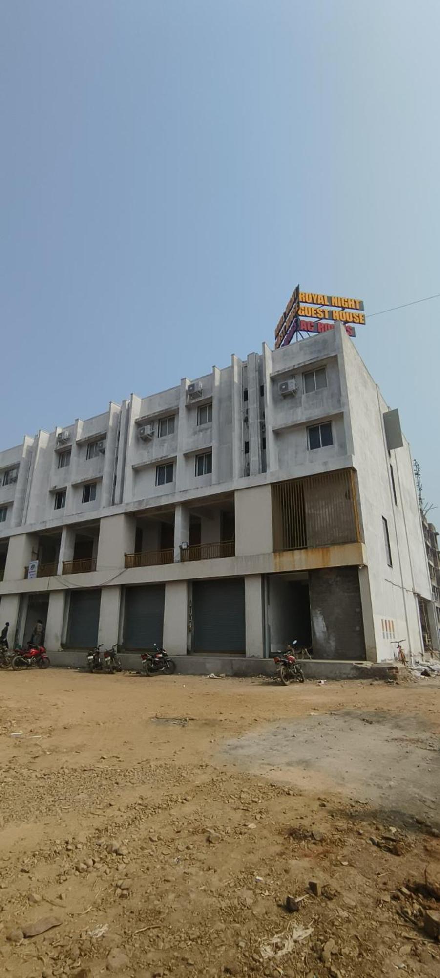 Hotel Royal Night Daman Esterno foto
